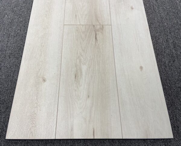 Ламинат Дуб Верона LF101-01