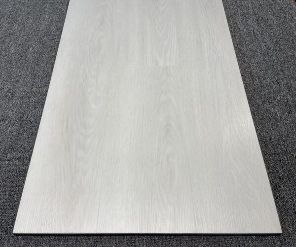 SPC ламинат Kvenna 5001-08