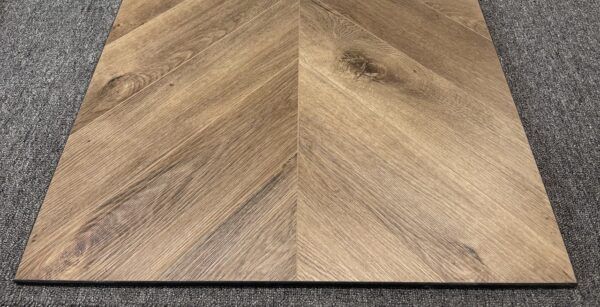 LVT плитка  Дуб Насыщенный Chevron