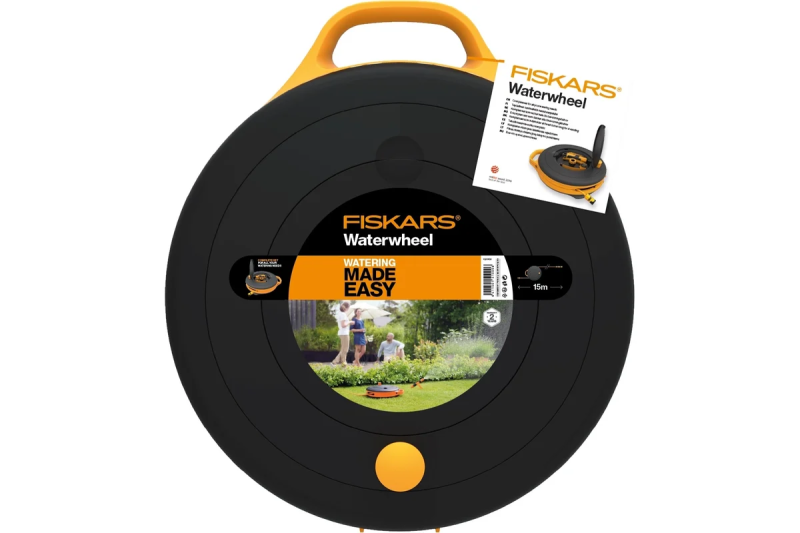 Катушка со шлангом 3/8", 15 м и набором аксессуаров Fiskars 1020436