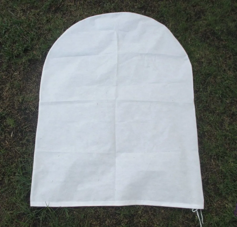 Чехол-цилиндр для кустов и деревьев с затяжкой 100 х 80 см  - 3шт