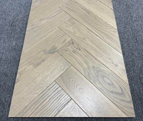 Инженерная доска Стародуб Дуб Кинерма