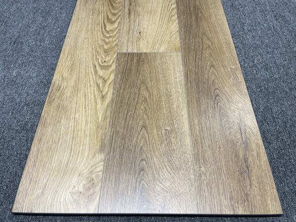 SPC ламинат Juv 5002-03