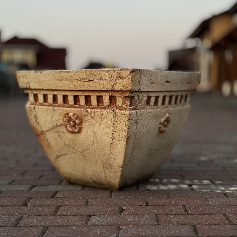 Кашпо Квадрат с цветком