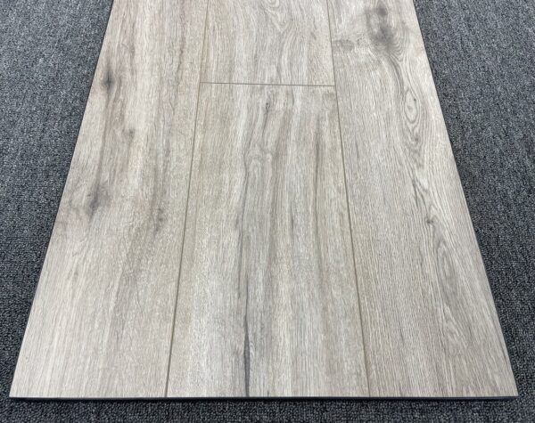 Ламинат Дуб Палермо LF100-10