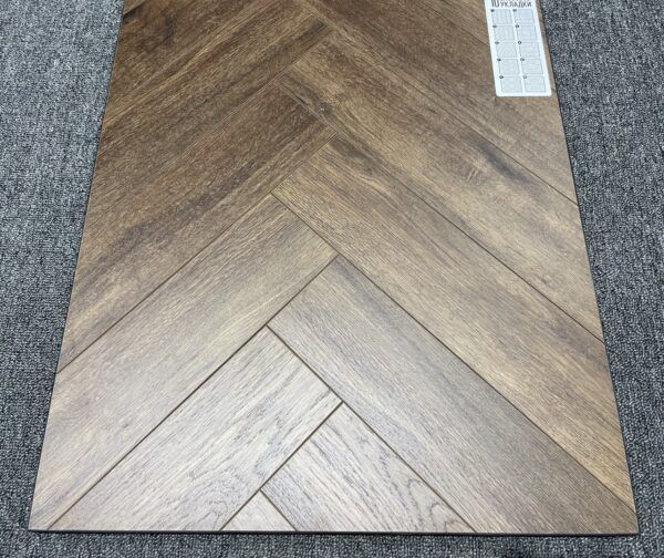 Ламинат Дуб Бордо LF102-10