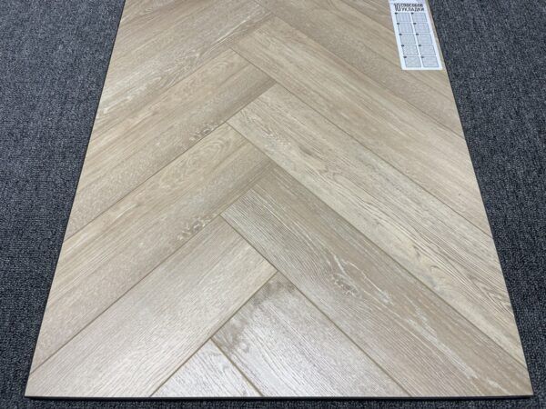 Ламинат Дуб Фландрия LF102-3