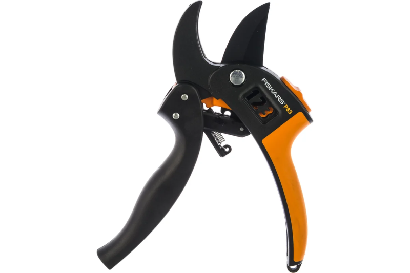 Контактный секатор с храповым механизмом Fiskars 1000575 (111670)