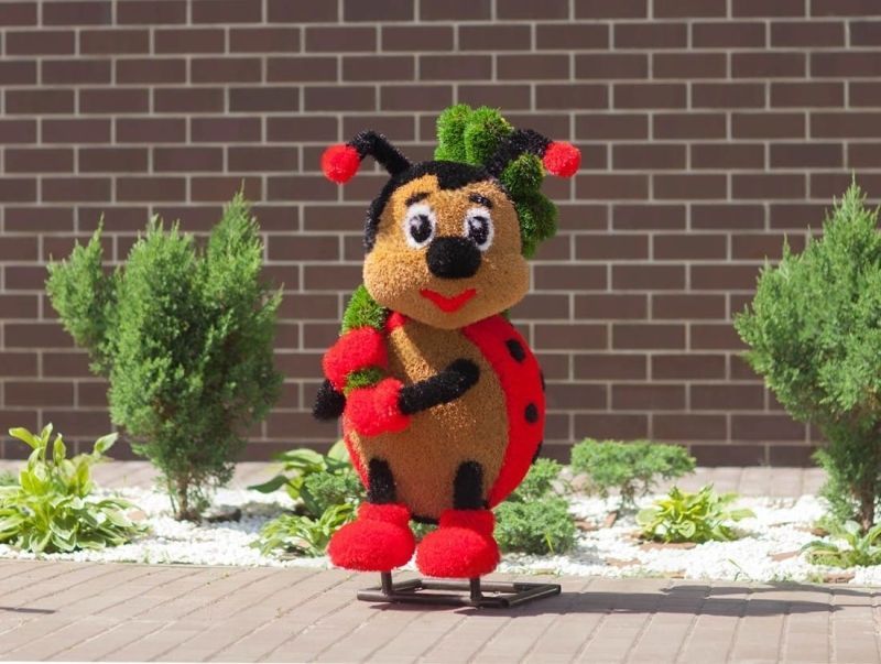 Божья коровка девочка с ромашкой 105*55*85