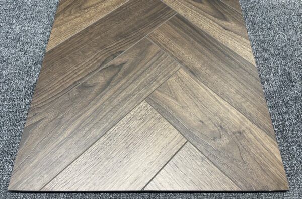 SPC ламинат Primavera Herringbone Дуб Орех Американский Браш