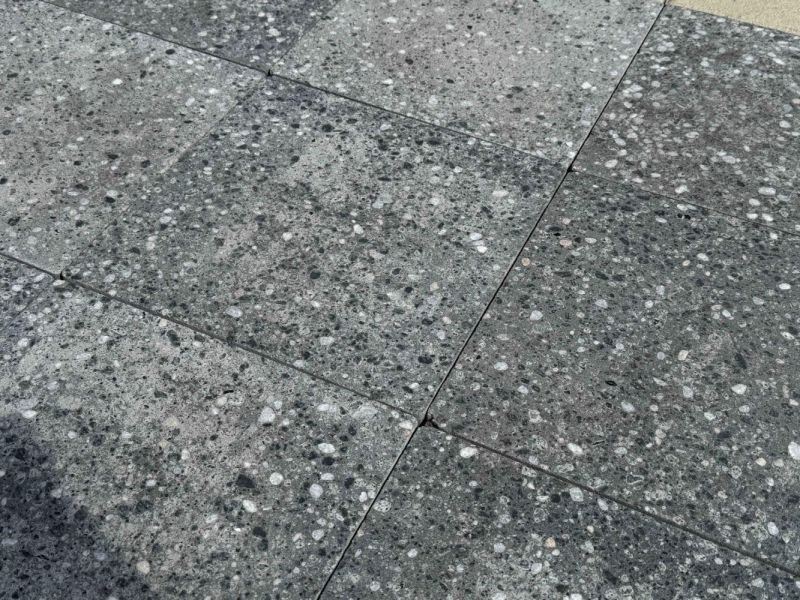 Тротуарная плитка Квадрат 300х300х60, Диорит FINERRO 60 мм