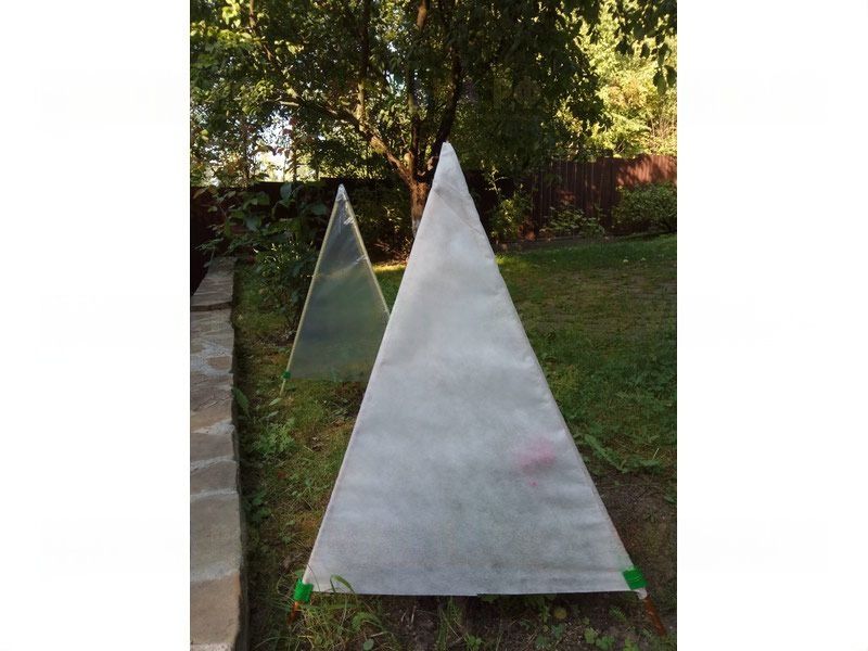 Укрытие для цветов и кустарниковых растений (пирамида выс.150см, шир.100см, в комплекте 1 чехол осен