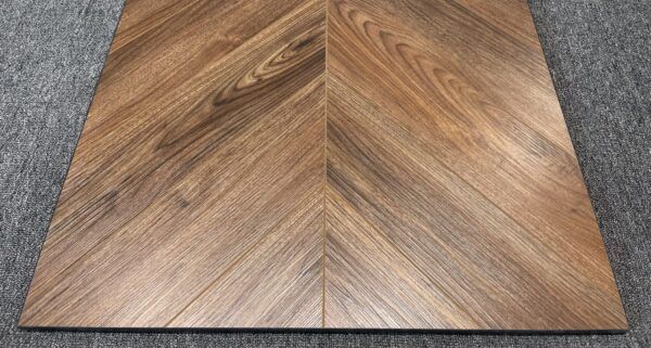 LVT плитка Орех Нойер Chevron