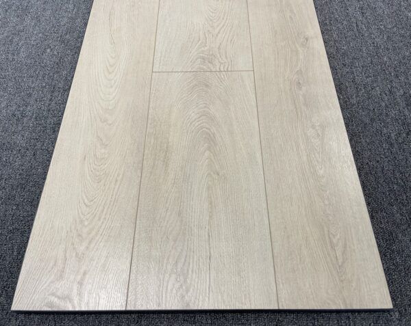 Ламинат Дуб Боргезе LF101-17