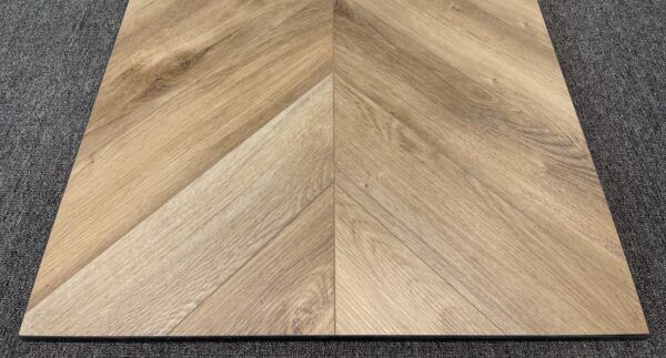 LVT плитка  Дуб Синистра Chevron