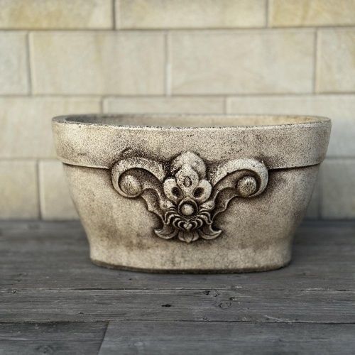 Виола (овал с рельефом)