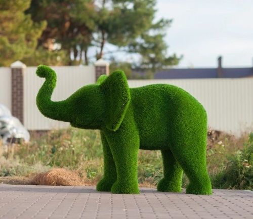 Топиар "Слоник на четырех лапах"