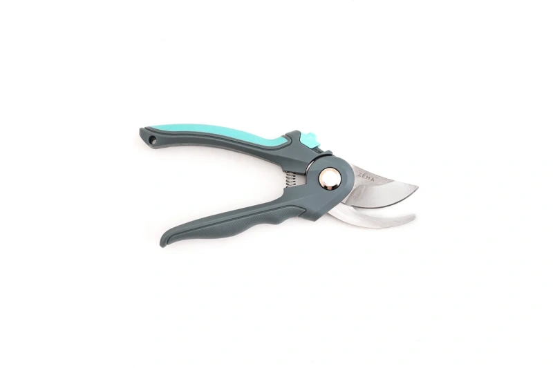 Профессиональный садовый секатор Zema ZM 2005