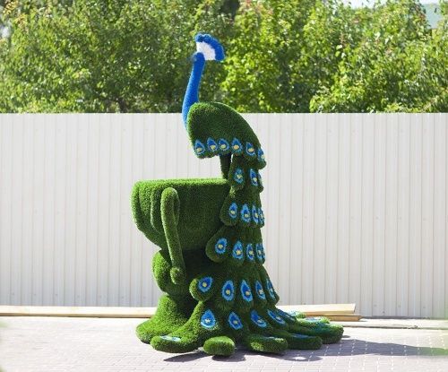 Павлин на вазе кашпо 250*240*180