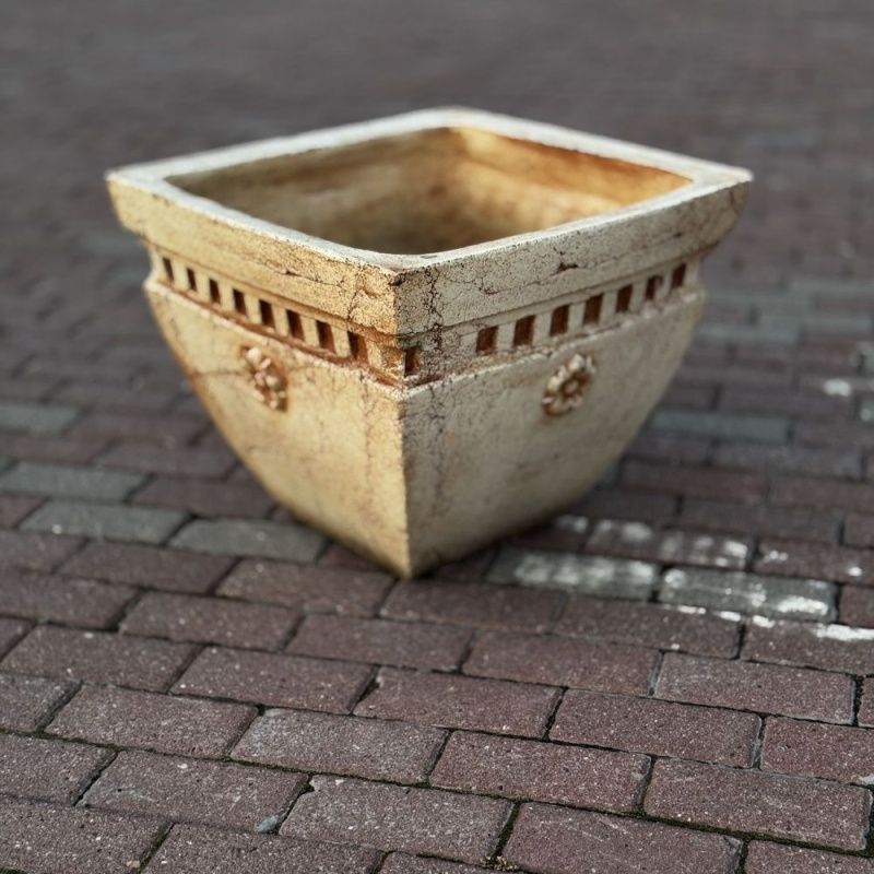 Кашпо Квадрат с цветком