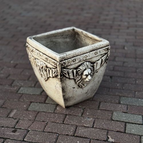 "Лев" кашпо большое