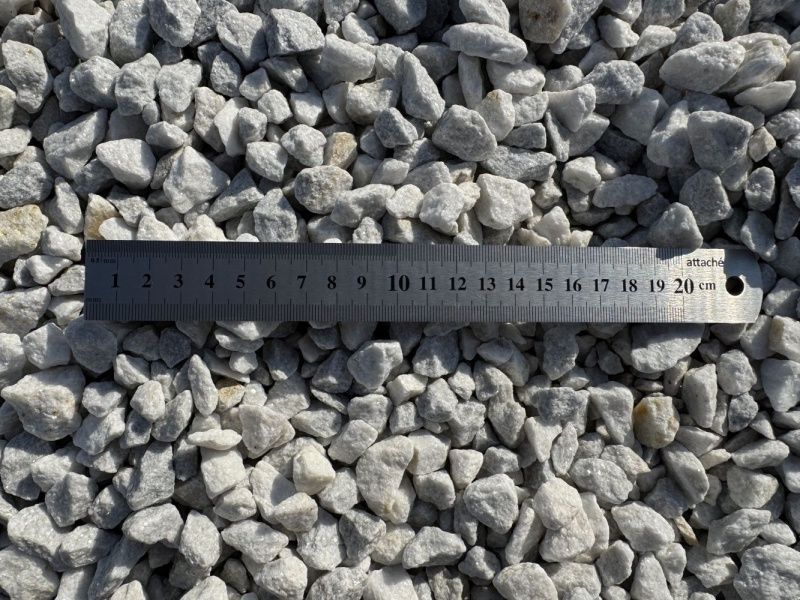 Серая мраморная крошка 10-20 мм
