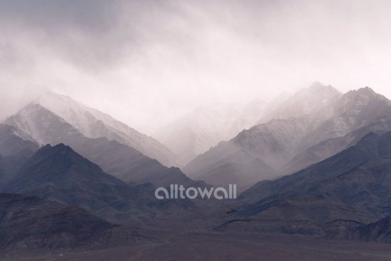 Фреска Горы в тумане