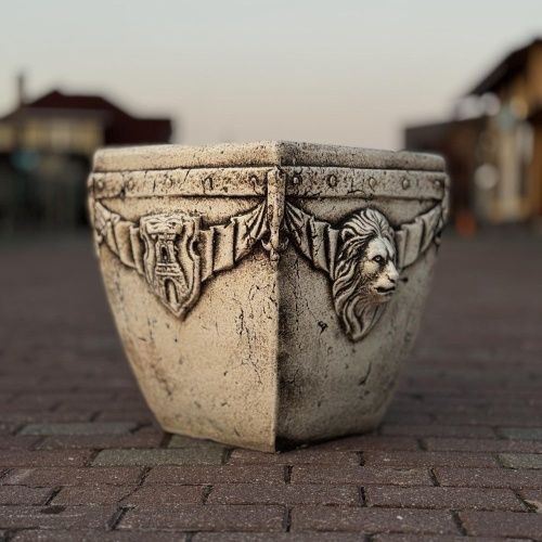 "Лев" кашпо большое