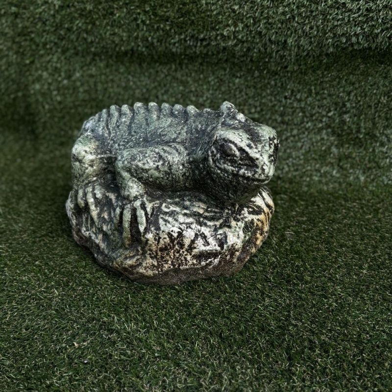 Садовая фигура Игуана