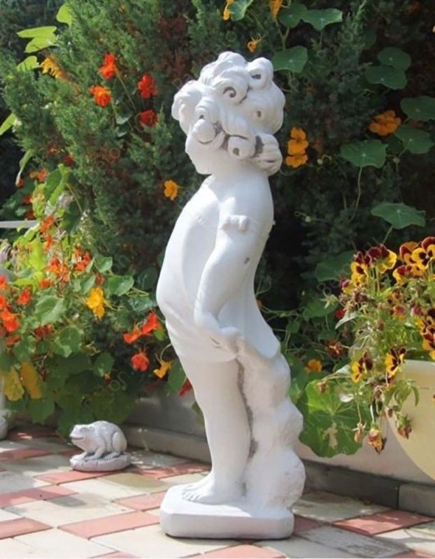 Девочка в платье 128