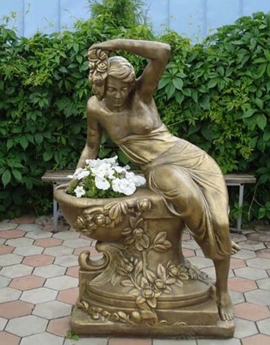 Скульптура "Девушка на вазоне" № 160