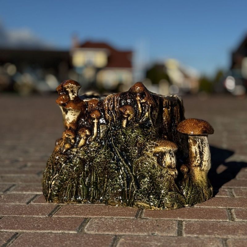 Пенек с грибами малый