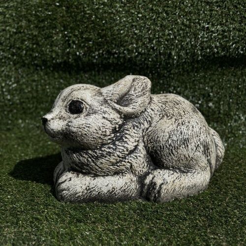 Садовая фигура Заяц лежачий