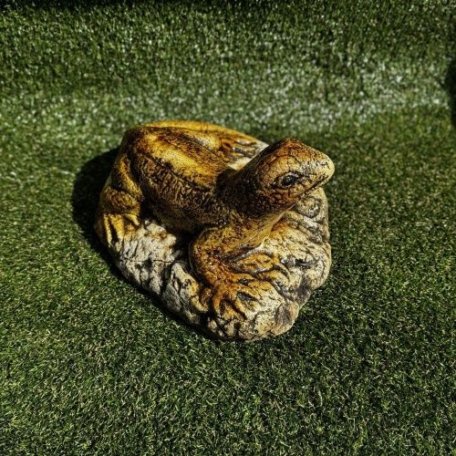 Садовая фигура Ящерица