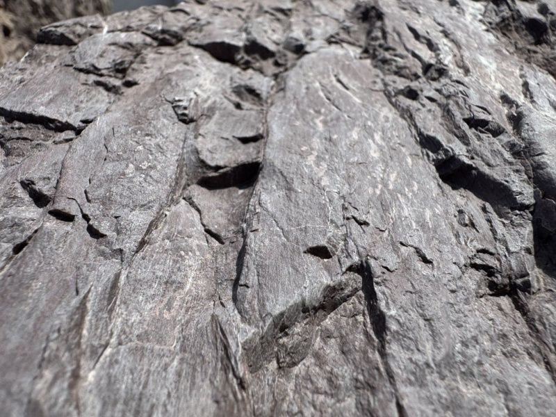 Малиновый Кварцит Бут "И"